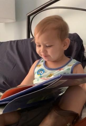 Reading Good Night, Gorilla